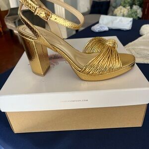 Jessica Simpson Metallic Gold Heels
